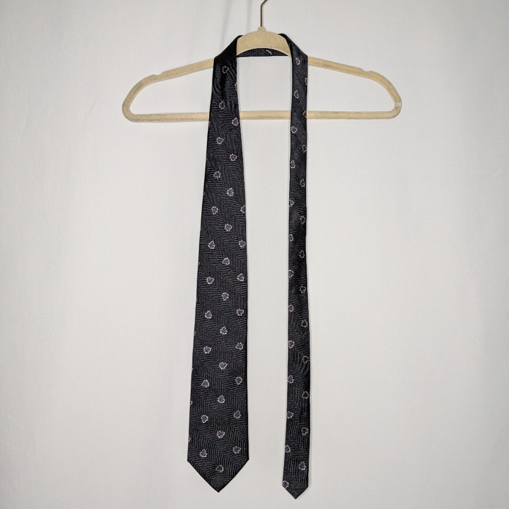Hickey Freeman Men's Black Purple Leaf Pattern Silk Necktie
